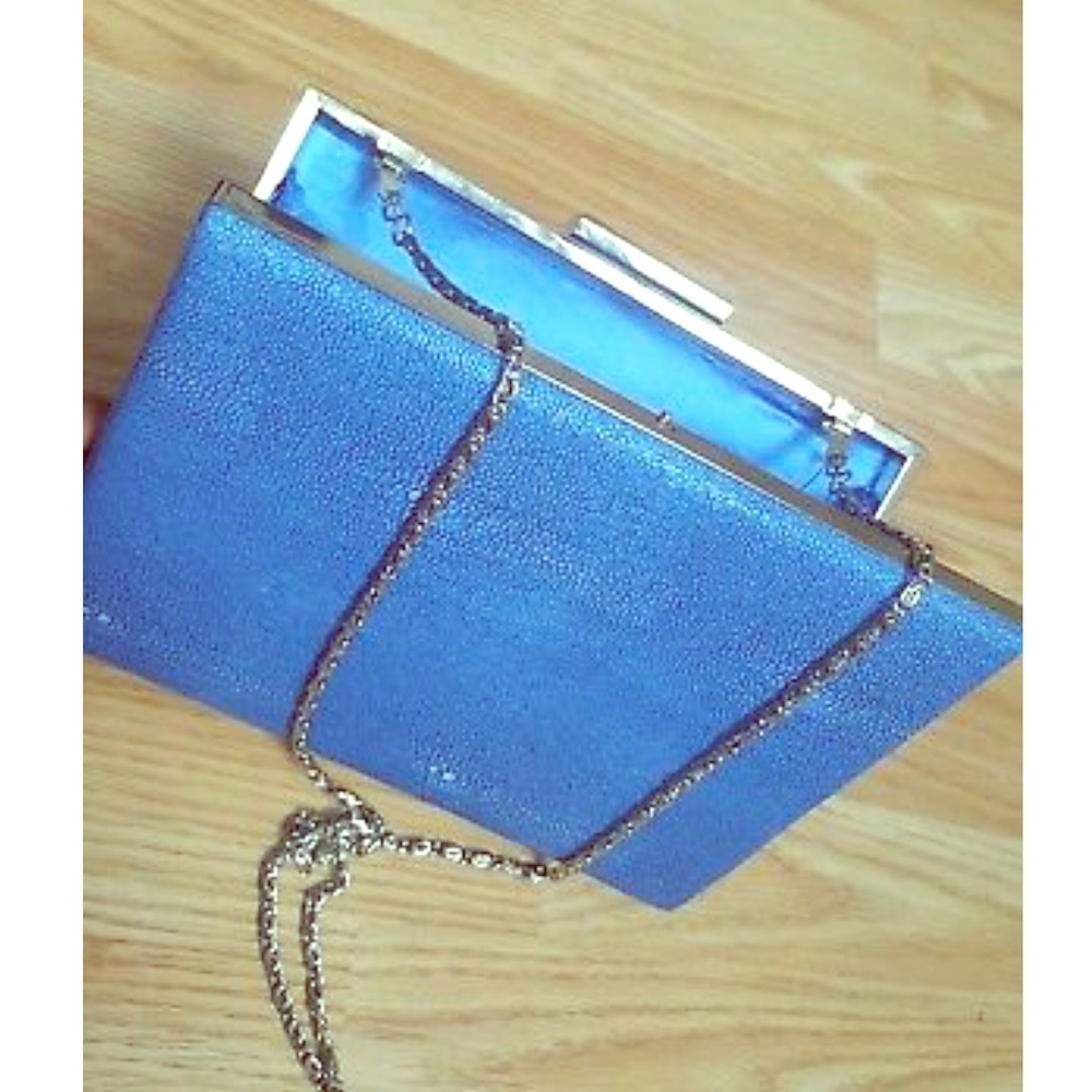 Blue clutch